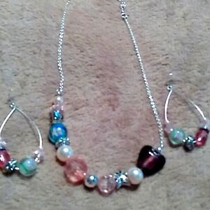 Beautiful Necklace and Earring Set Avon